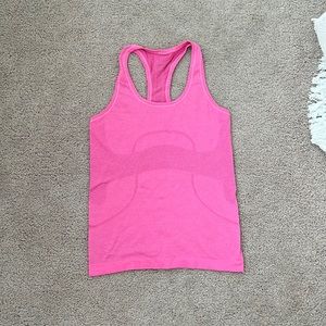 COPY - Lululemon running tank